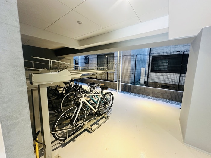 駐輪場 イプセ押上