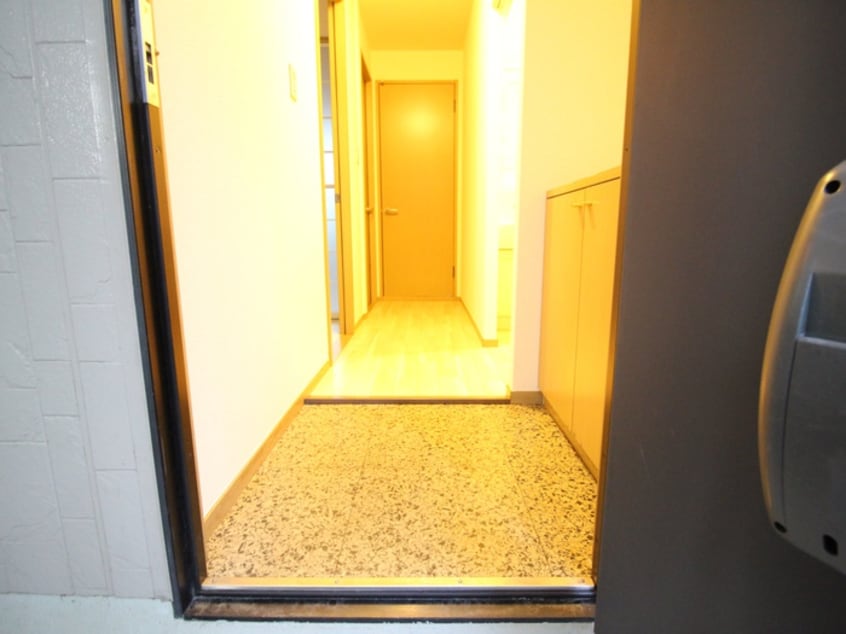 玄関 メゾン・ユウ