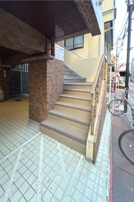 外観写真 ﾗｲｵﾝｽﾞﾏﾝｼｮﾝ池上駅前通り（202）