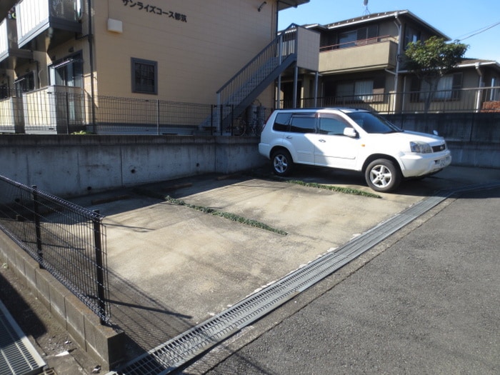 駐車場 サンライズコ－ス都筑