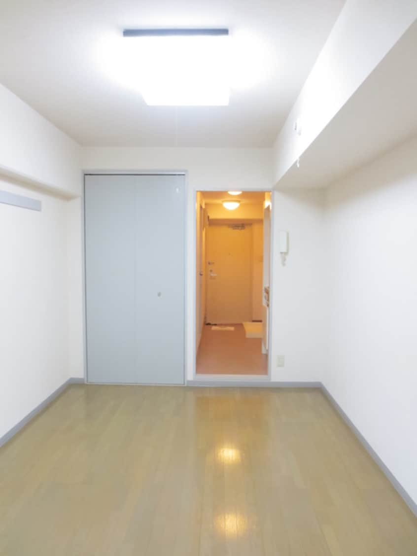 居室 エ－リフロ－レンスＢ