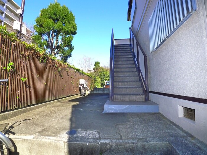 エントランス部分 ハイツ梅島