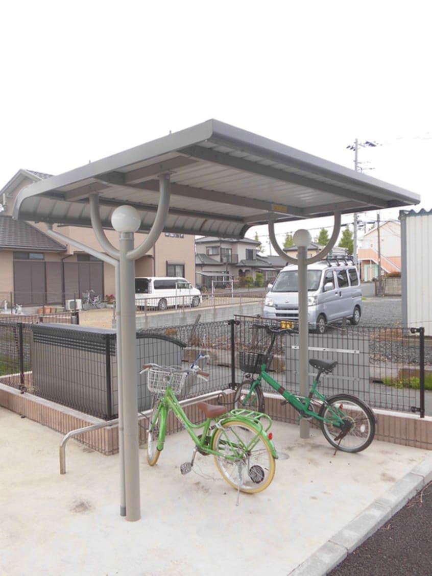 駐輪場 パールエイト