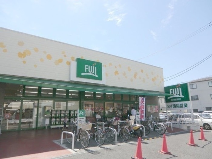 フジスーパー天神橋店(スーパー)まで850m コーポカジガヤ