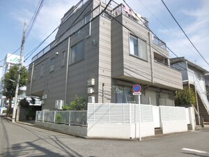 カ－サ・クレッセント