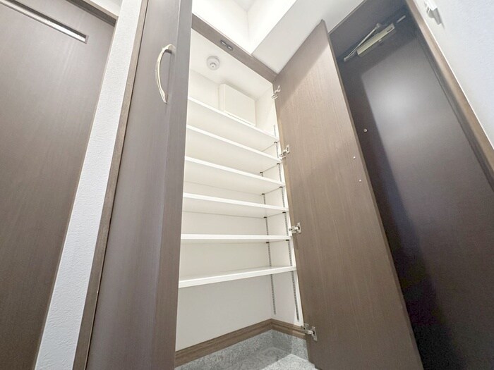 靴箱 モンテヴェルデ神楽坂弐番館