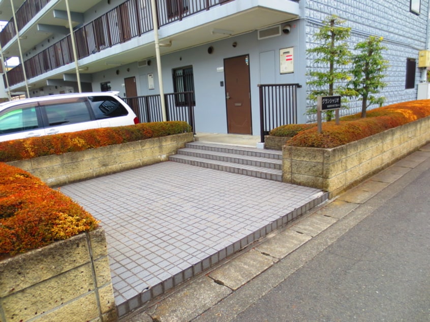 エントランス部分 グランシャリオ