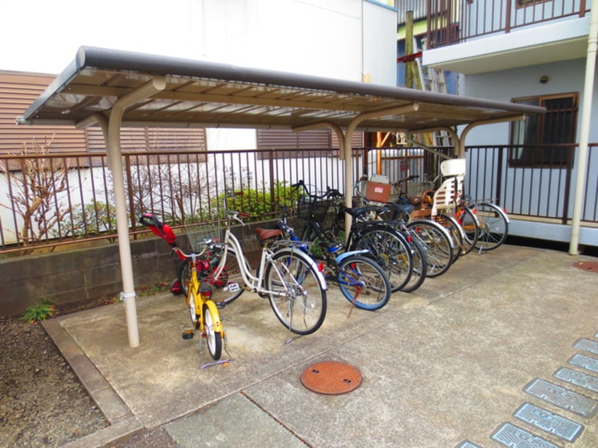 駐輪場 グランシャリオ