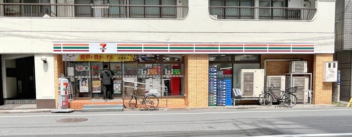 セブンイレブン江東橋四丁目店(コンビニ)まで184m ラフィスタ錦糸町Ⅱ(701)