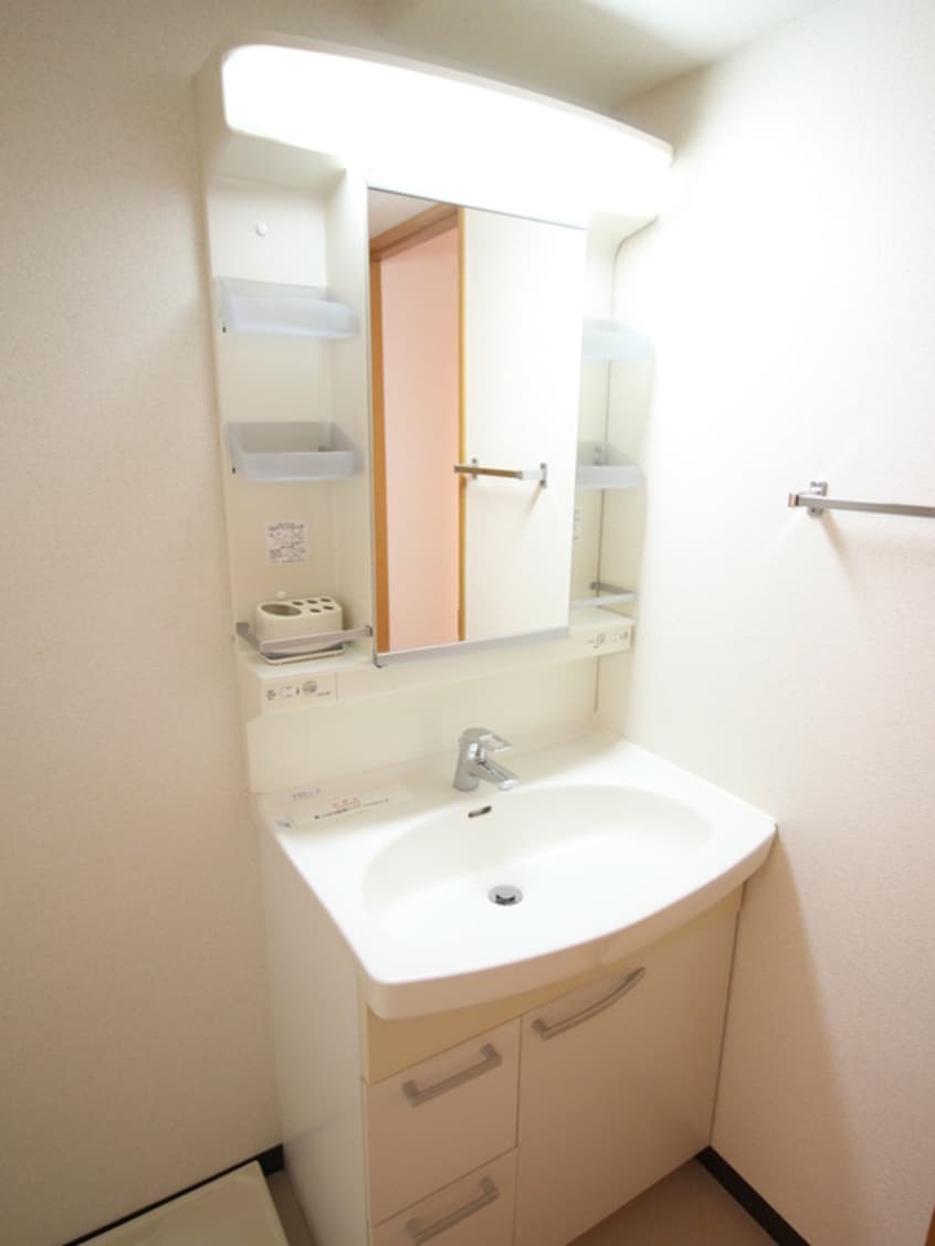 洗面 ルミエ－ル妙蓮寺Ⅱ