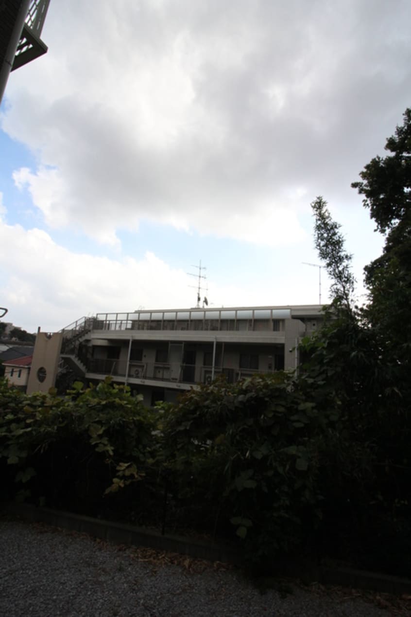 室内からの展望 アンビシャスヒルズ和田町