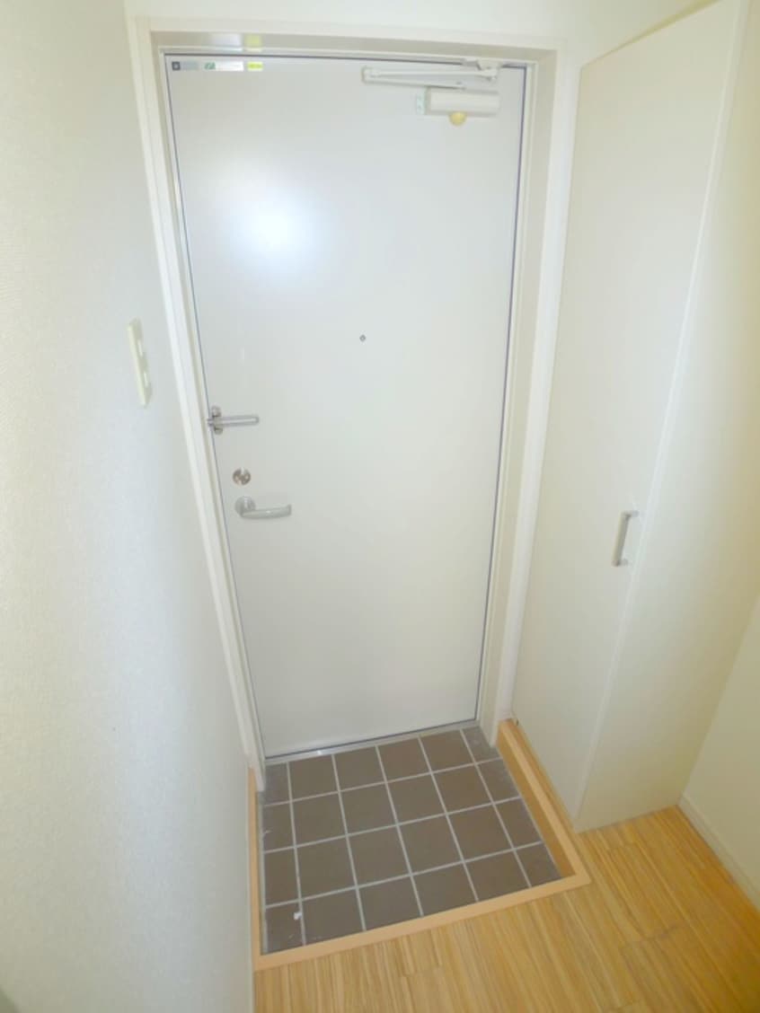 玄関 フルジェンテ・カ－サ