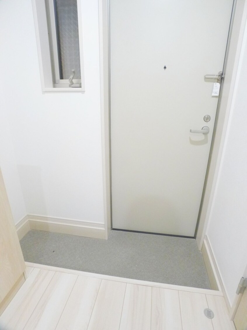 玄関 ＭＥＬＤＩＡ北綾瀬Ⅳ