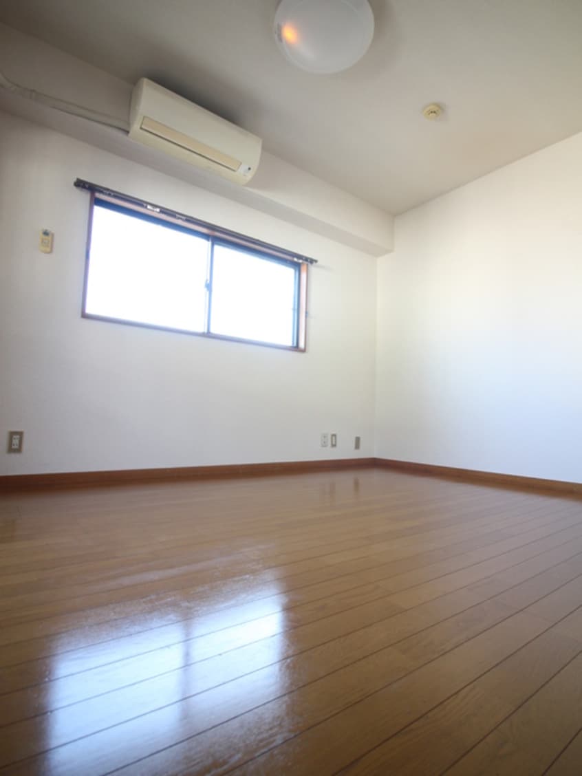 居室 ルミエ－ル田園