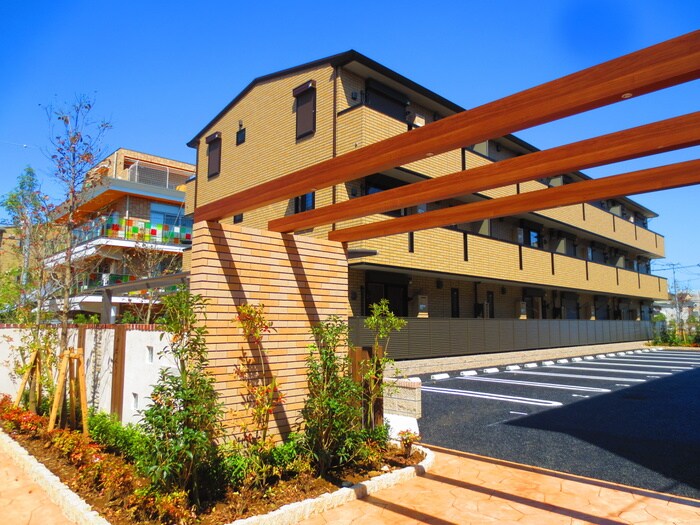 外観写真 ロイヤルティアラⅥ