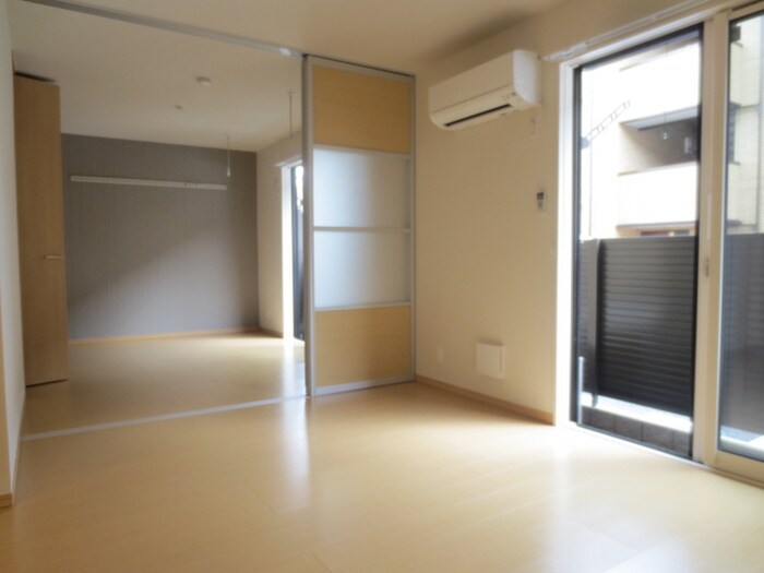 居室 ロイヤルティアラⅥ