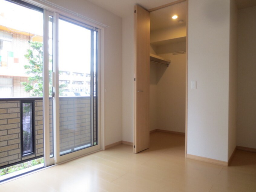 居室 ロイヤルティアラⅥ