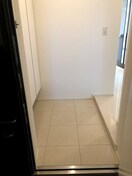 玄関 ｾﾝﾄﾗﾙﾚｼﾞﾃﾞﾝｽ西早稲田（1202）