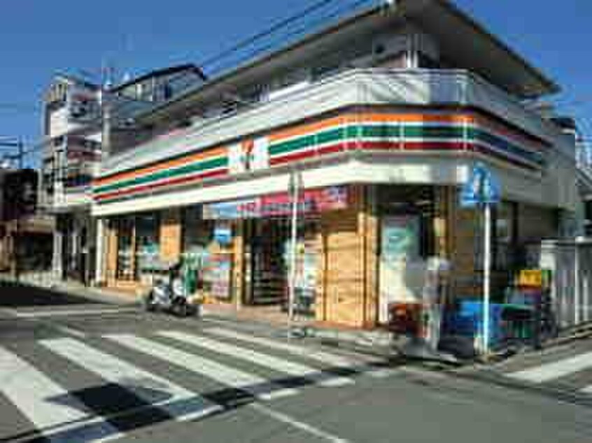 セブンイレブン 横浜白幡向町店(コンビニ)まで123m イデアルハイム白楽