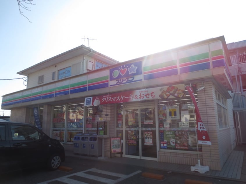 スリーエフ(コンビニ)まで480m オ－キツド参番館