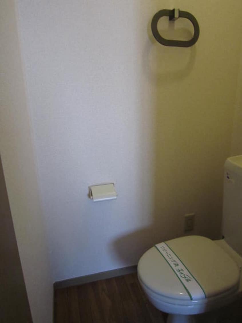 トイレ セゾンＢ