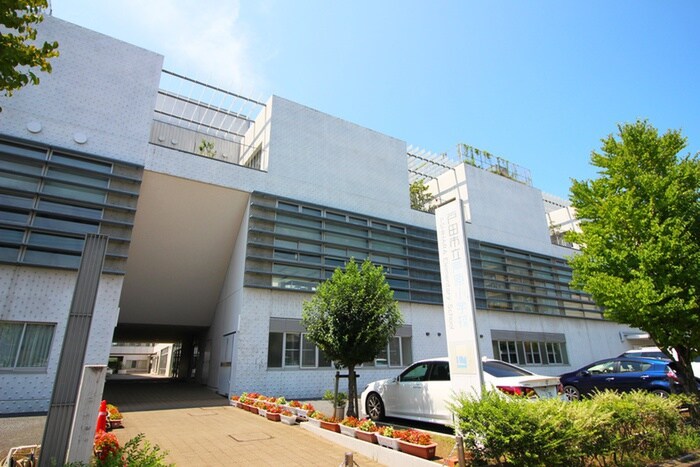 芦原小学校(小学校)まで325m メイプルリーフ北戸田