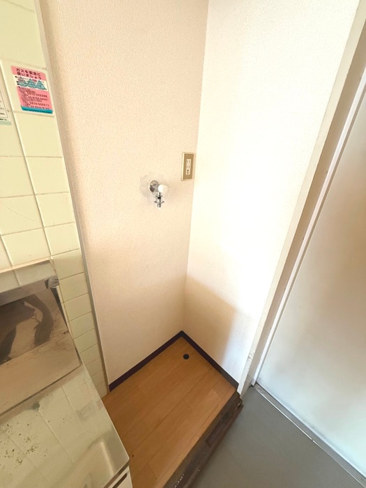 洗濯機置場 ロワ－ル北千束