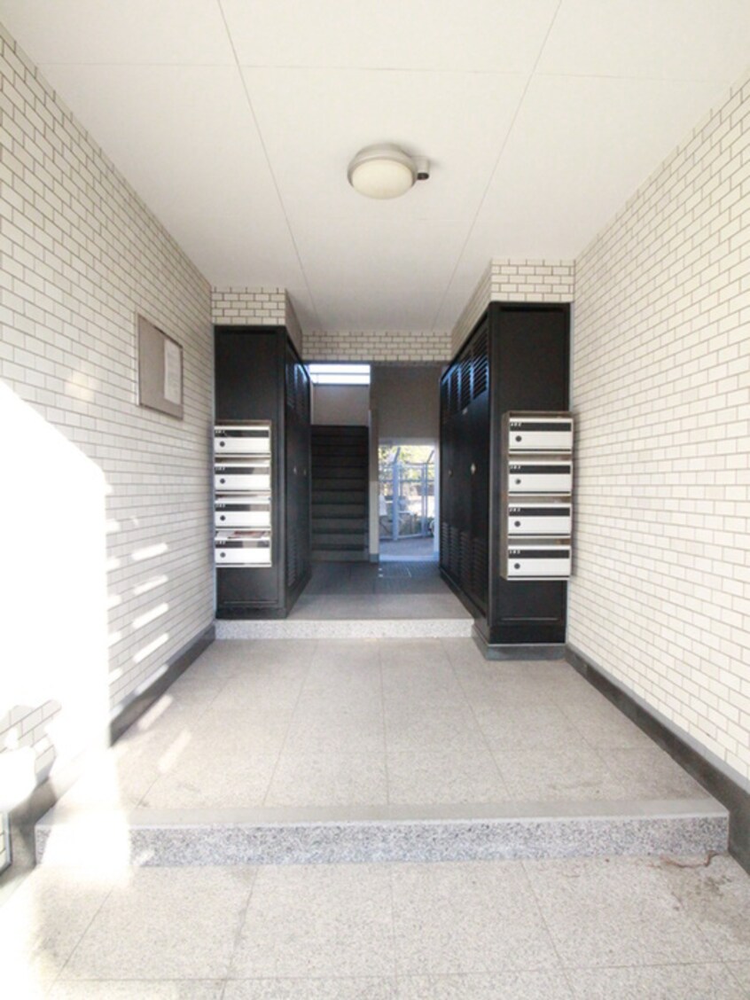 エントランス部分 シェルポート白山