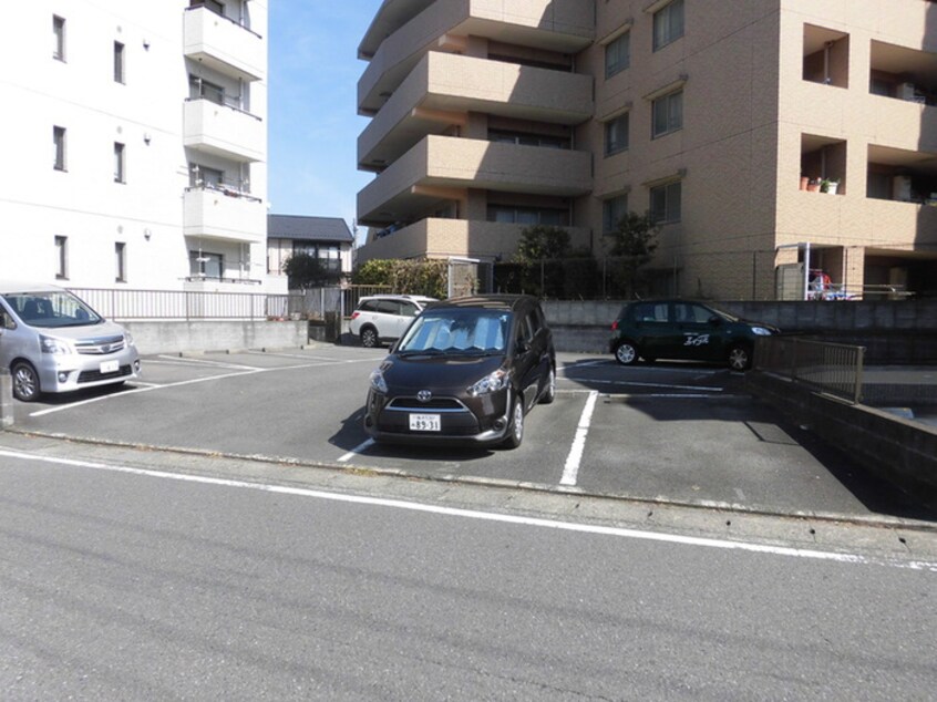 駐車場 シェルポート白山