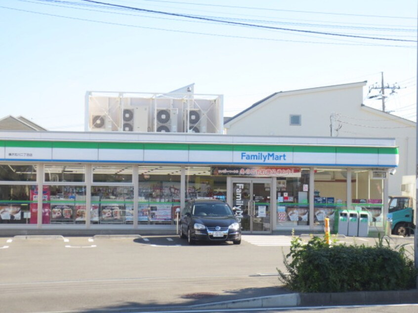 ファミリーマート 藤沢石川二丁目店(コンビニ)まで610m ロワール湘南Ｄ