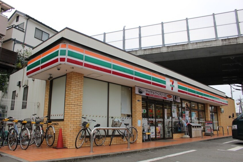 セブン-イレブン 川崎神木本町１丁目店(コンビニ)まで453m カミキマンション