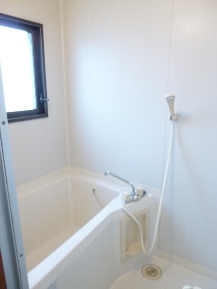 バス／シャワールーム等 ホワイトマンション