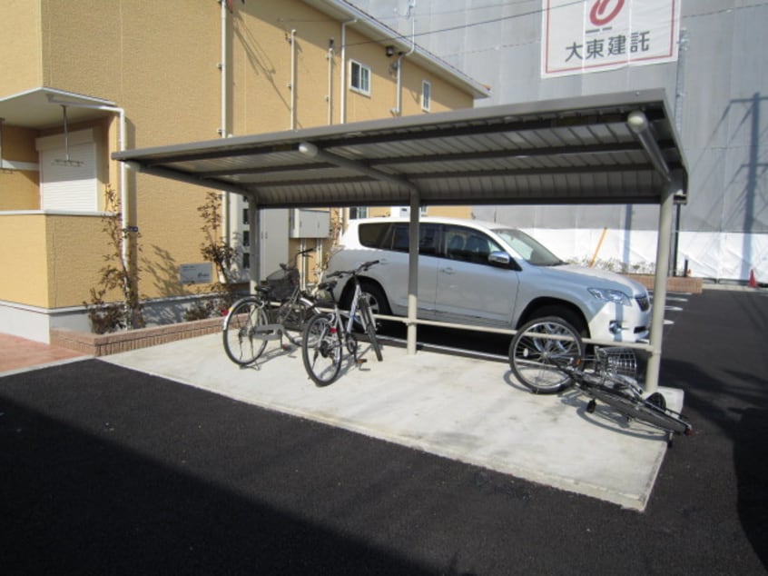 駐輪場 グリッティパレス湘南B