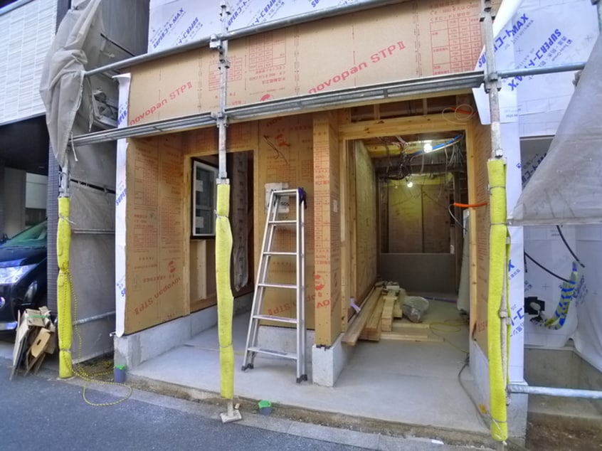 エントランス部分 仮）はっぴいハウス巣鴨５丁目