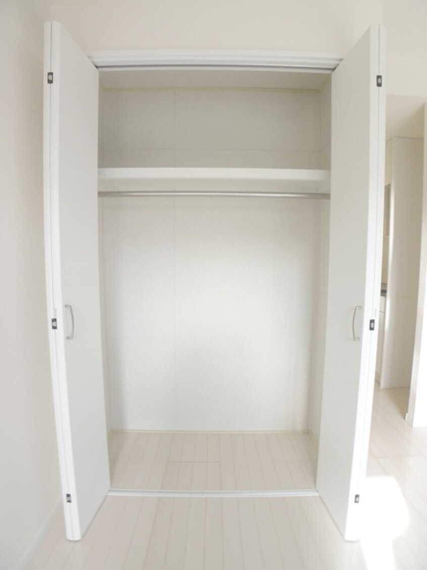 収納 ＹＡＳＵＩビル　第８