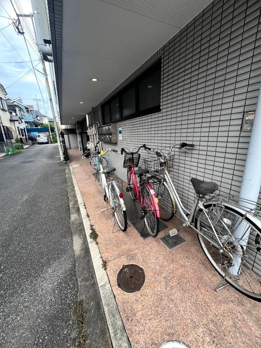 駐輪場 ホワイトセゾン宮久保