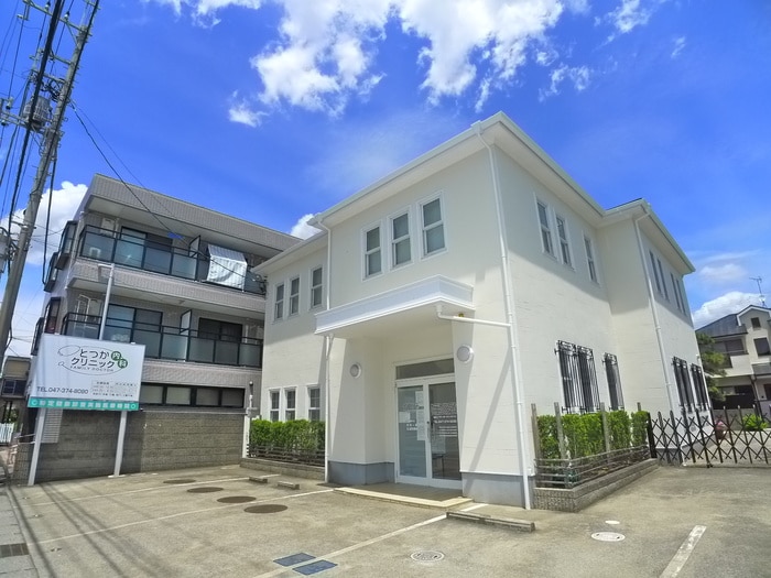 とつか内科クリニック(病院)まで28m ホワイトセゾン宮久保