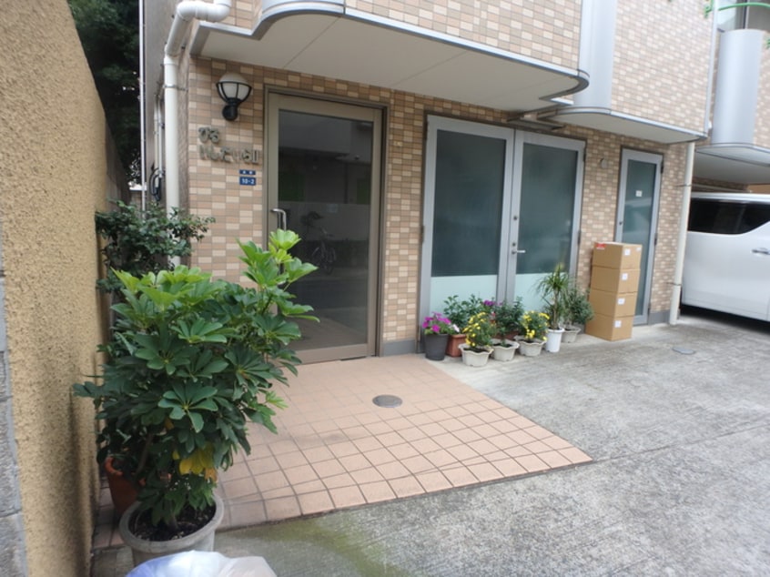 エントランス部分 びる・いしだいらⅡ