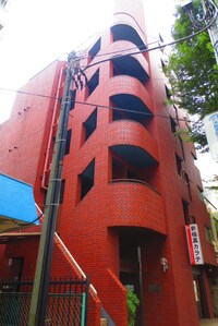 センタ－フィ－ルズハウス