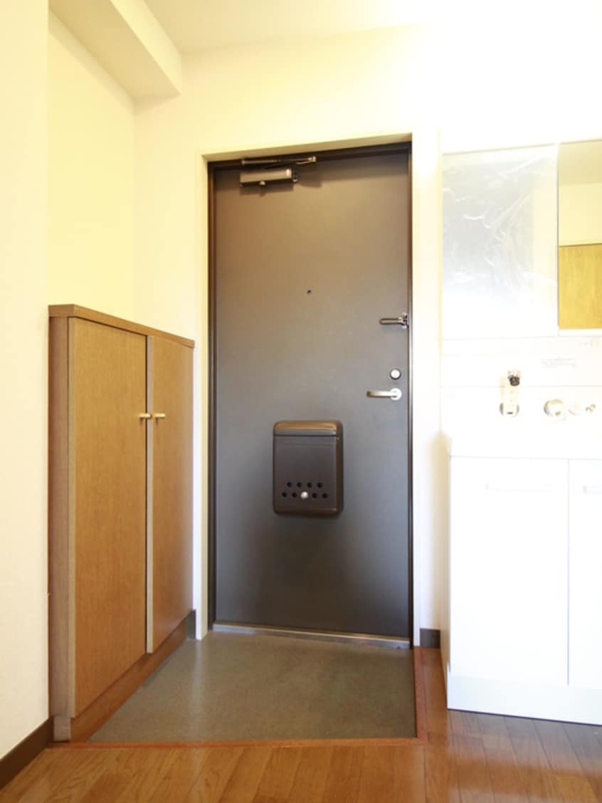 玄関 リーゾ・ヴィヴァ－チｴ