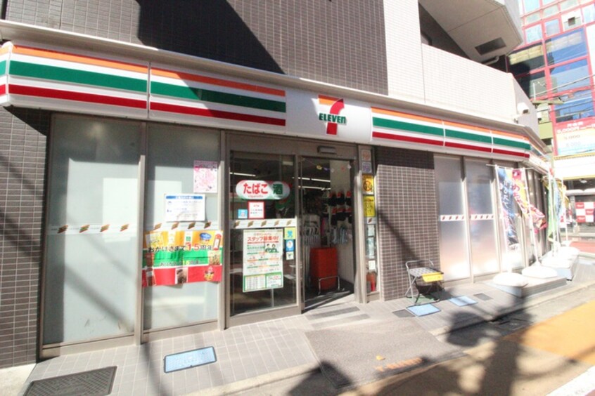 セブン-イレブン 学芸大学駅西口店(コンビニ)まで746m パ－クサイド碑文谷