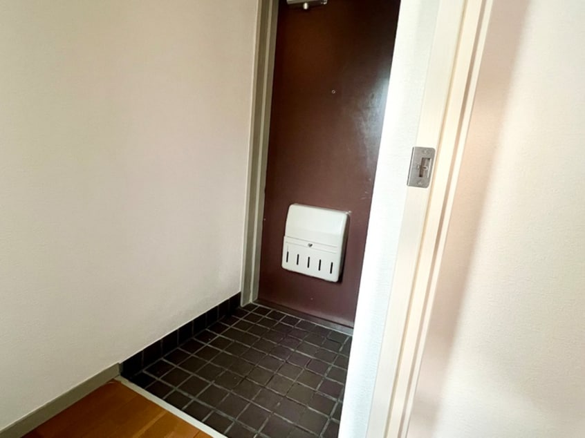 廊下 磯栄ビル大倉山ヒルサイド