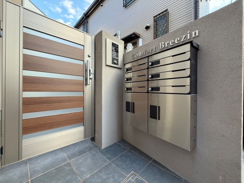 エントランス部分 Comfort　Breezin