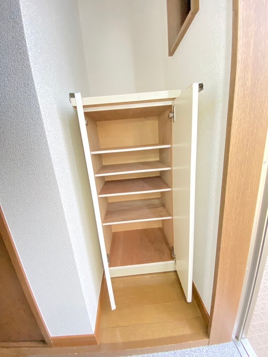 靴箱 ＥＡＳＴ国立