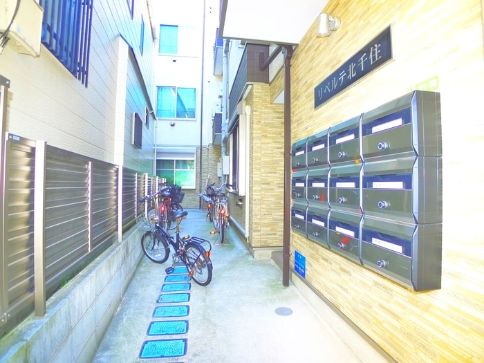 エントランス部分 リベルテ北千住