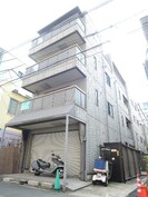 ルーツの外観