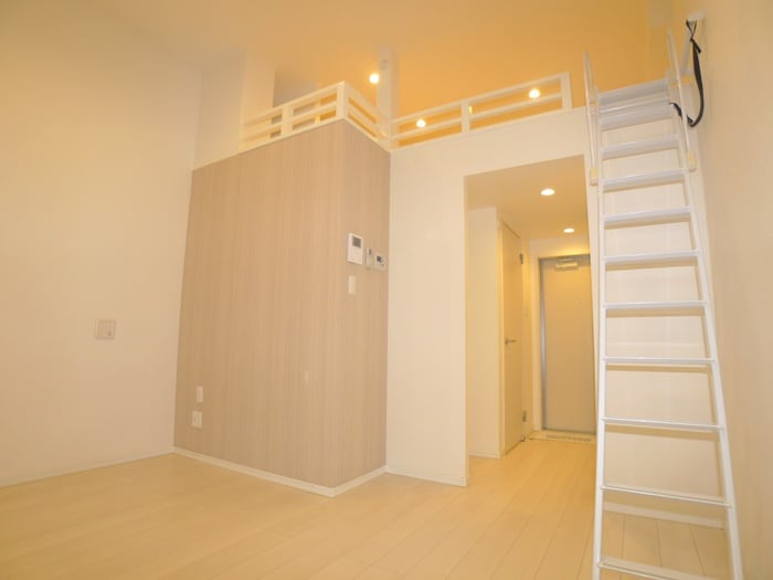 居室 ＦＩＲＳＴ　ＱＵＡＲＴＥＲ