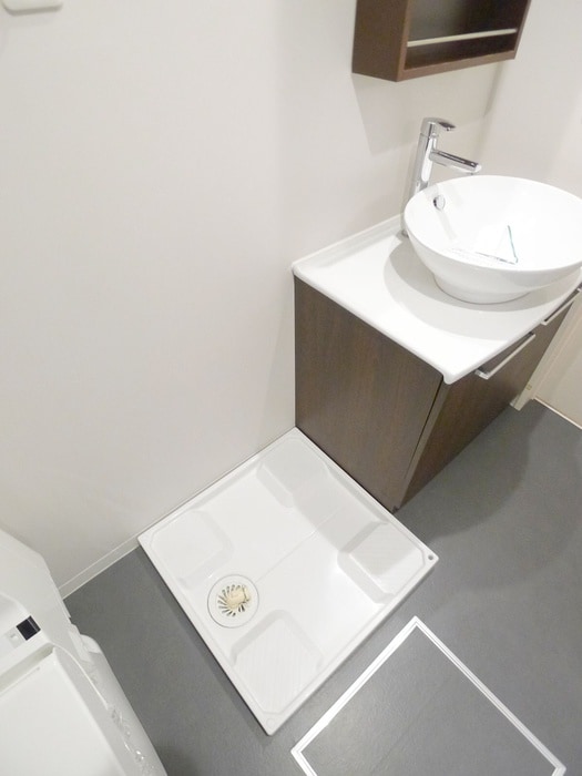 洗濯機置場 ＦＩＲＳＴ　ＱＵＡＲＴＥＲ