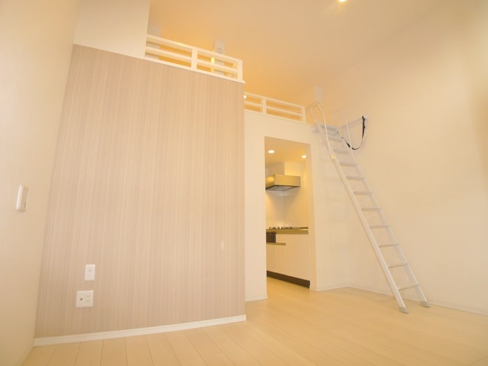 居室 ＦＩＲＳＴ　ＱＵＡＲＴＥＲ