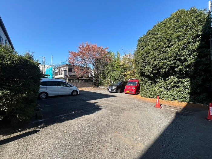 駐車場 メゾンボヌ－ル喜多見